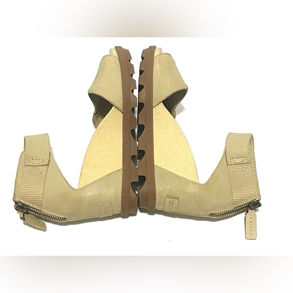 Sorel Women's Beige Wedge Sandals - Picture 8 of 11